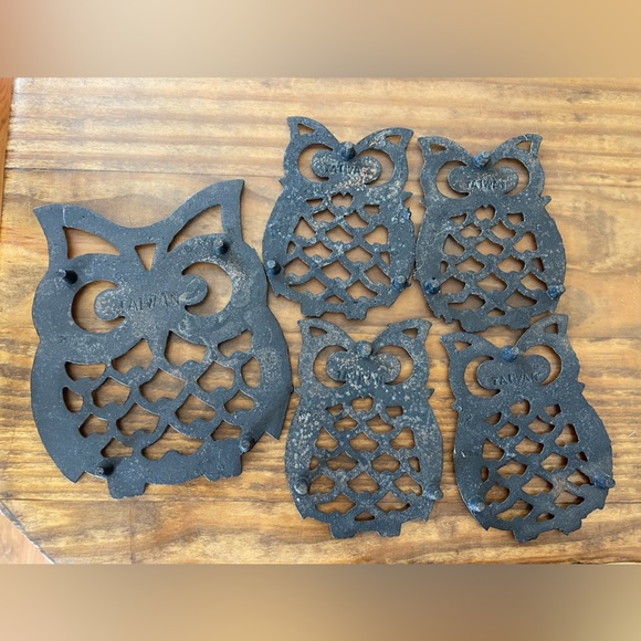 Vintage Cast Iron Owl Trivets Set - Picture 1 of 8